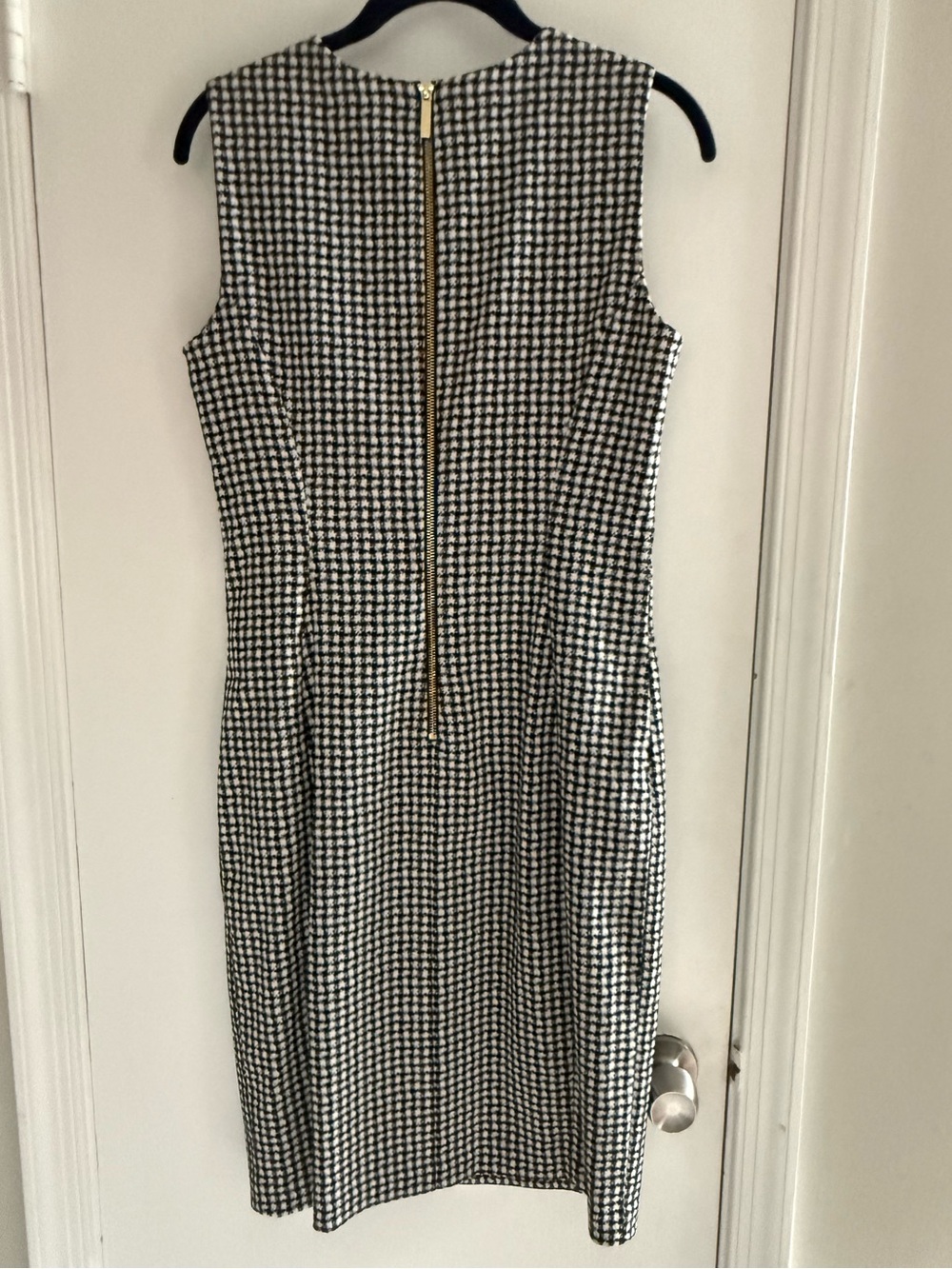 Calvin Klein Black & White Houndstooth Midi Sheath Dress Size 8 - Picture 2 of 9